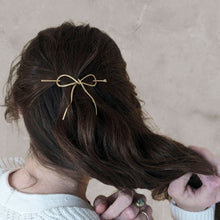 Load image into Gallery viewer, Bow Hairpin