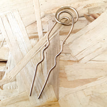 Load image into Gallery viewer, Scribble Hair Fork