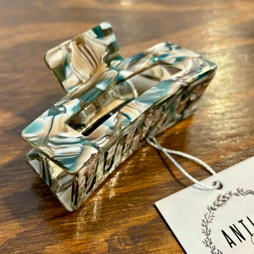 Antler & Acre Midi Claw Clip